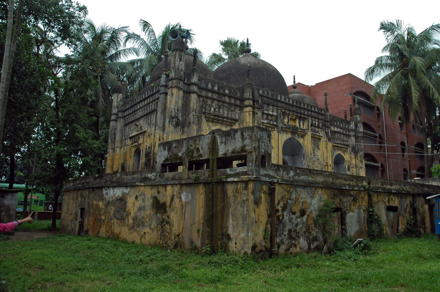 Exterior of the Musa Khan Masjid, located on the campus of Dhaka University by the Faculty of Science Building.