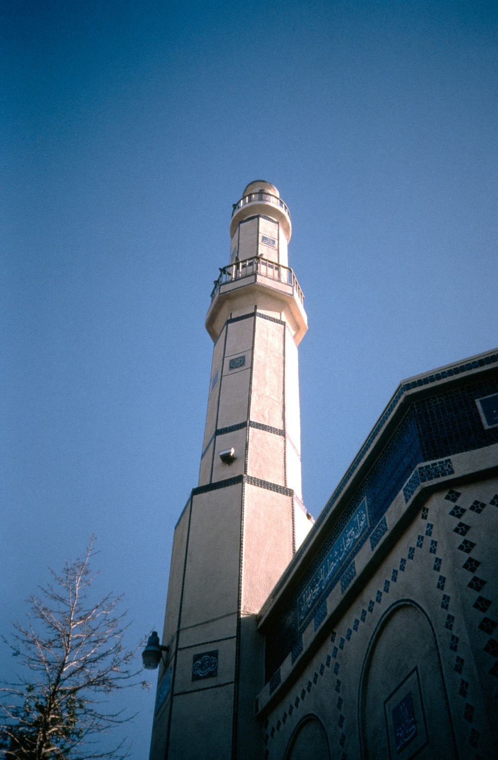 Upwards view of minaret