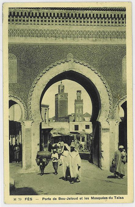 Fez, Bou-Jeloud gate and the Talaa Mosques, general view. "Fès - Porte de Bou-Jeloud et les Mosqées du Talaa"