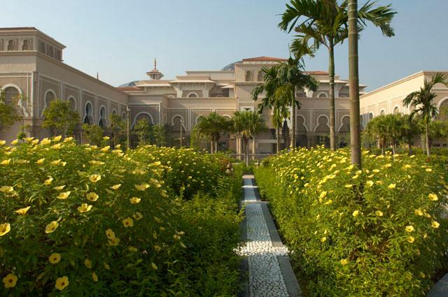 Dewan Negeri Johor - Laman Bunga Rampai or the potpourri garden between the north and east wings