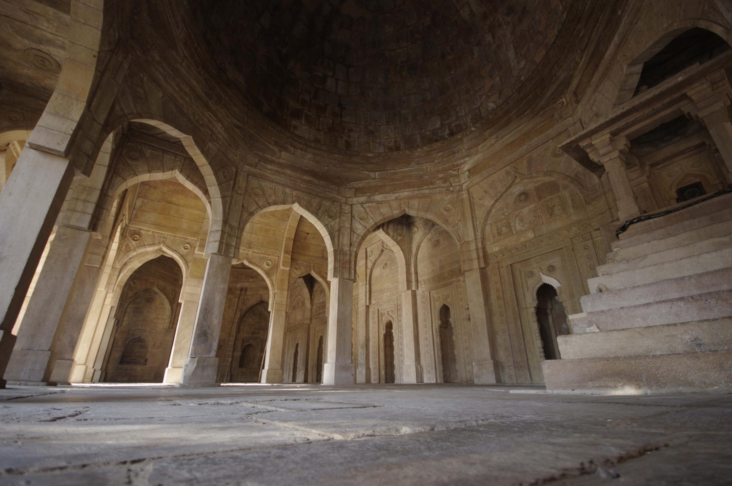 Interior view, prayer hall under dome