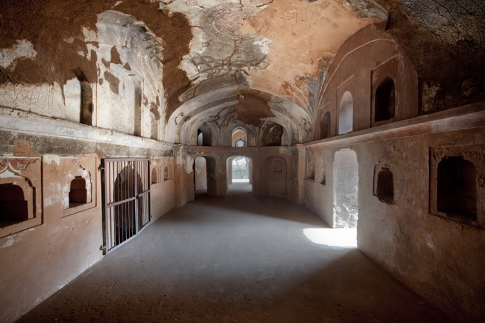 Bara Batashewala Mahal: interior after cleaning but before restoration