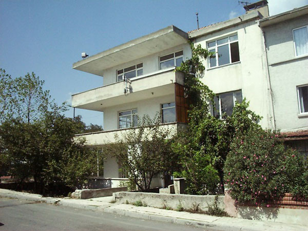 Sahra Apartment Building