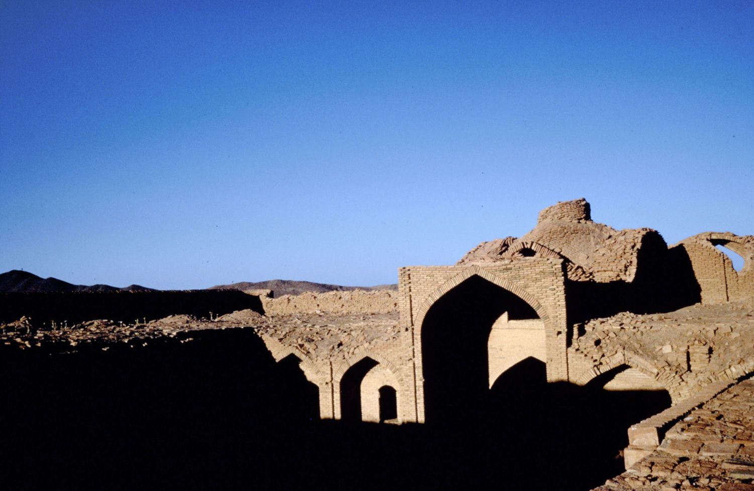 Caravamserai on Na'in Road, Iran: view into courtyard.