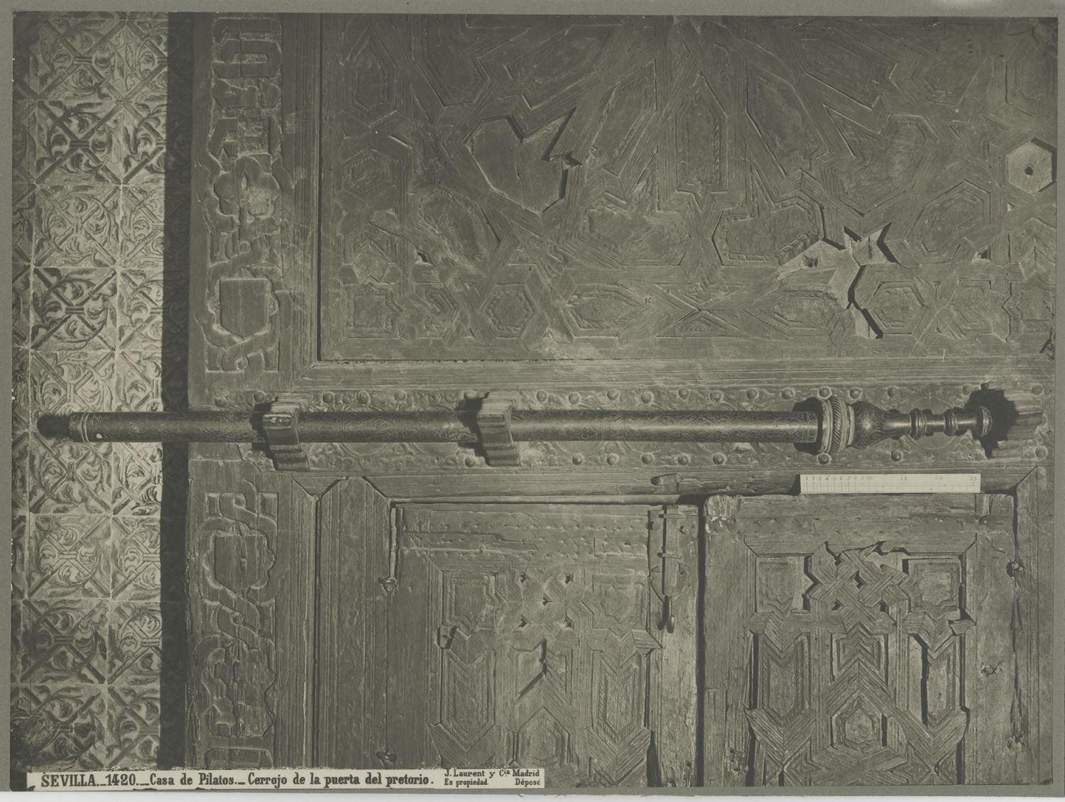 Casa de Pilatos - Detail view of door bolt.