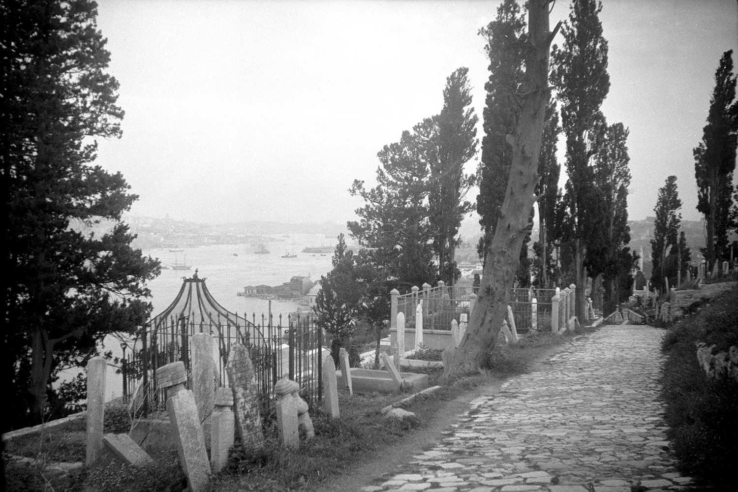 <p>The Cemetery of Eyoub (Eyüp Cemetery, Eyüp Mezarlığı)</p>