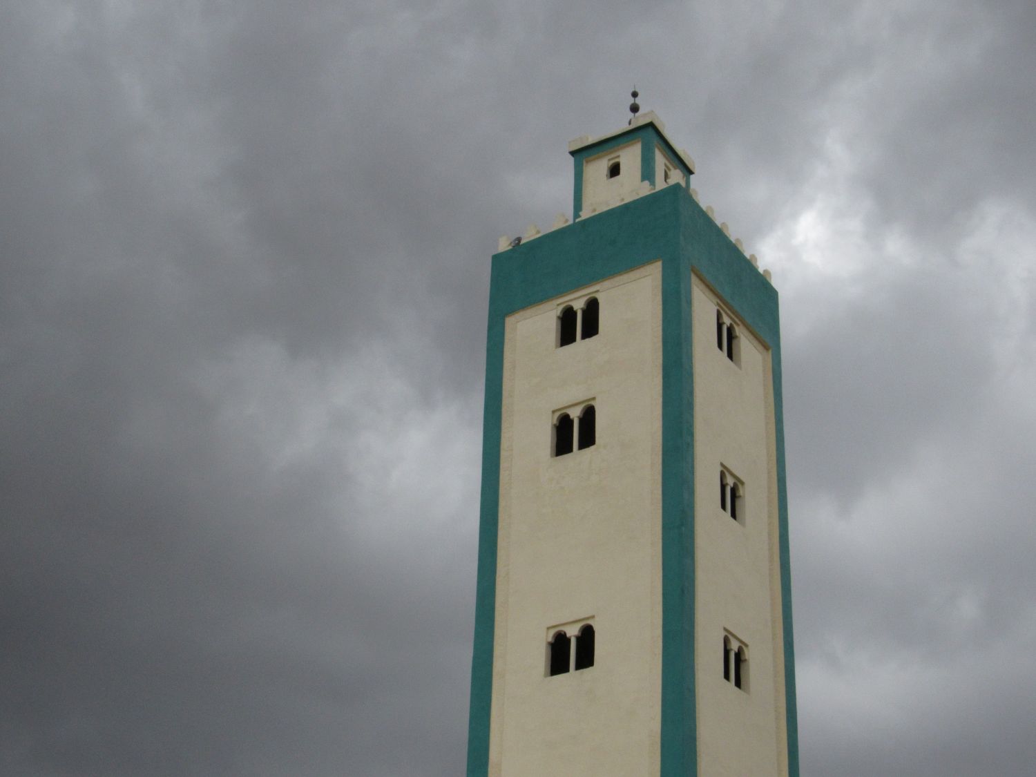 Masjid al-Ansar - Exterior view to the minaret apex.