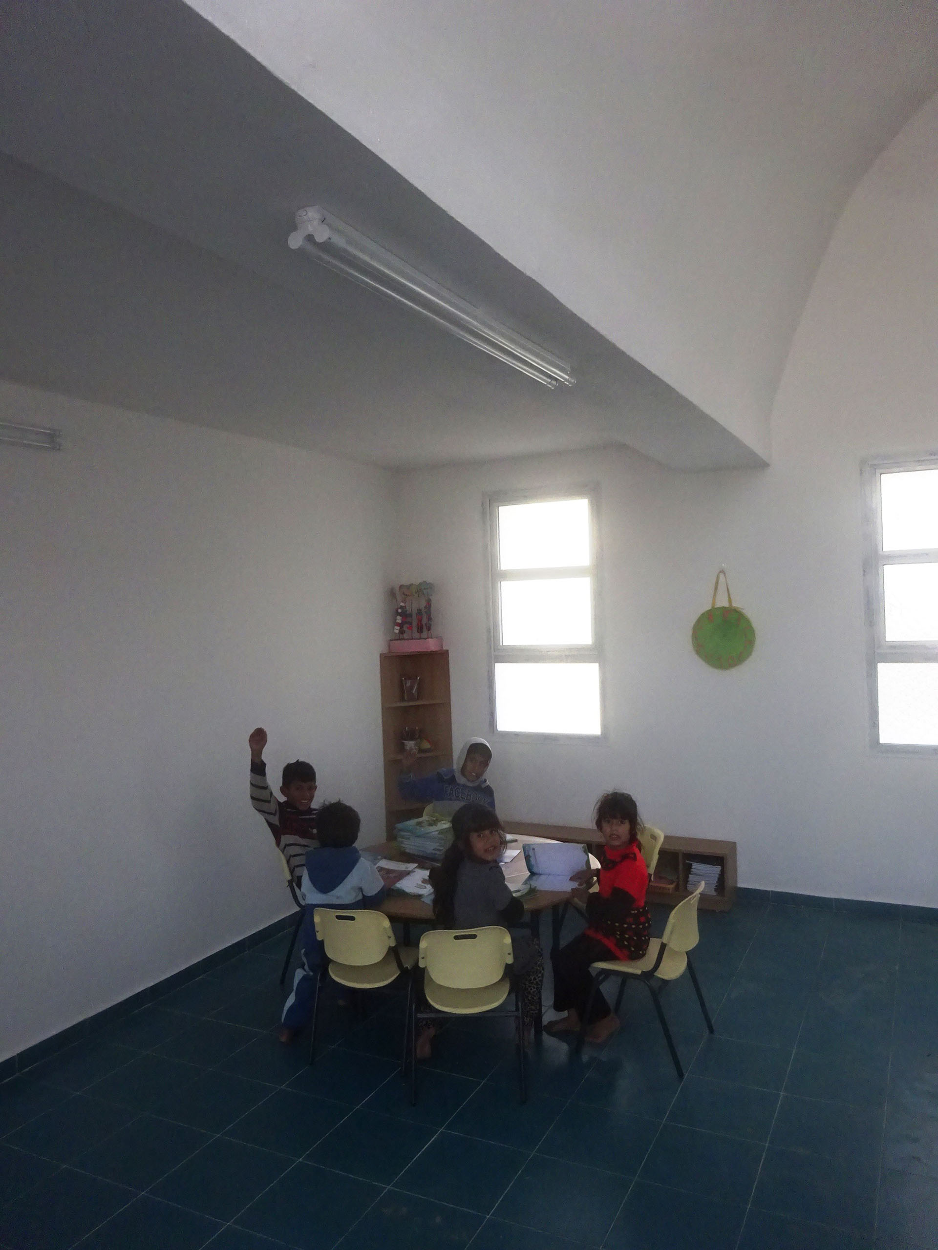 <p>Internal view of a classroom</p>