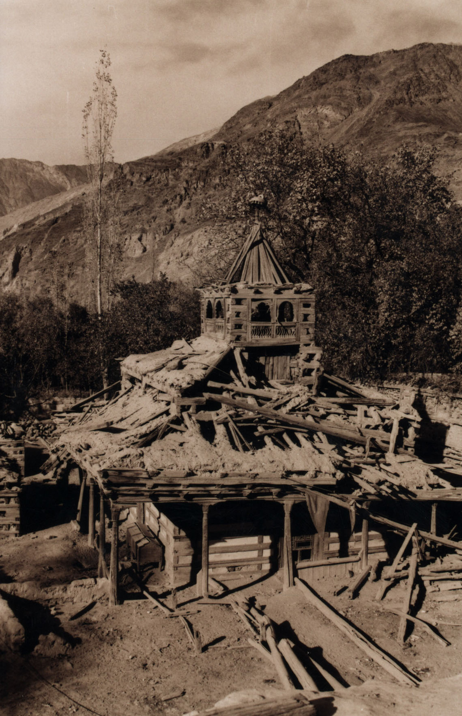 Photo showing the detoriated condition of the structure, before restoration