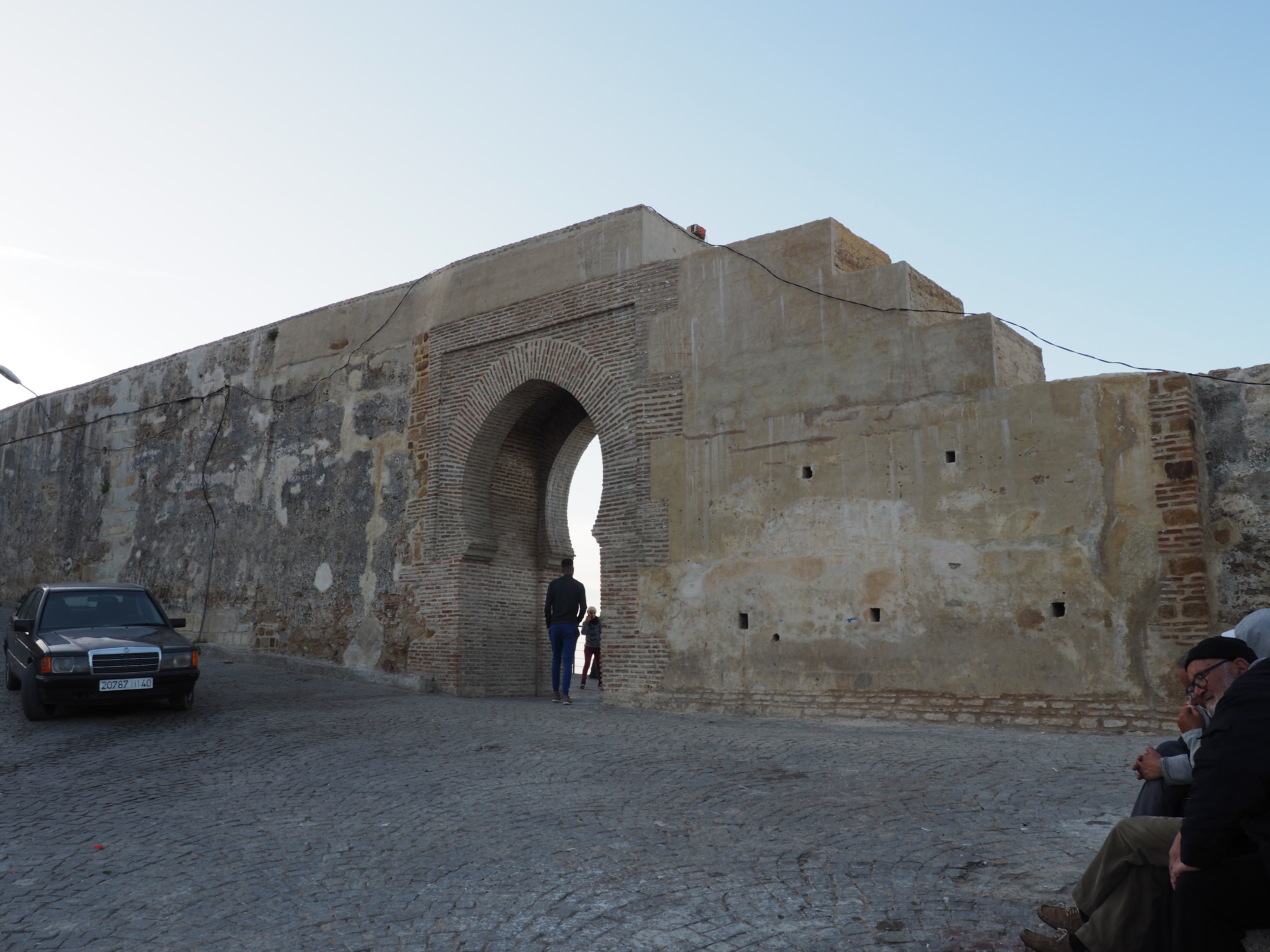Bab al-Bahar (Tangier) - <p>View of the gate from Place de Mechouar</p>