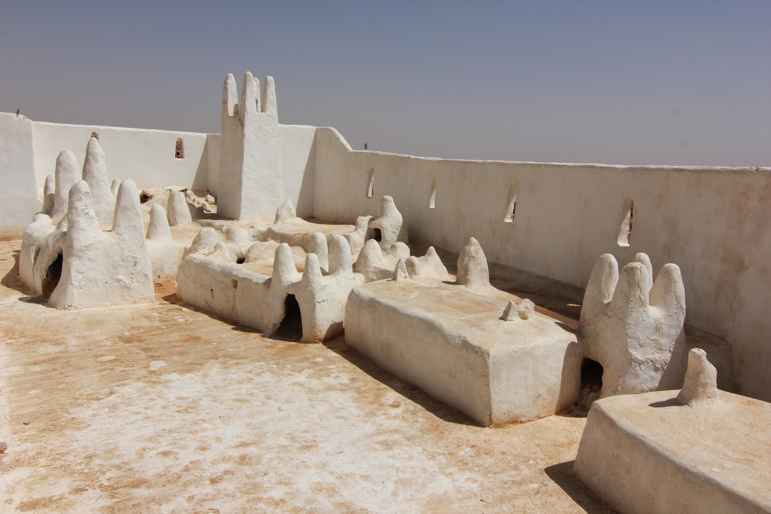 Mélika, view of tombs of Sidi Aïssa and his family from south-west
