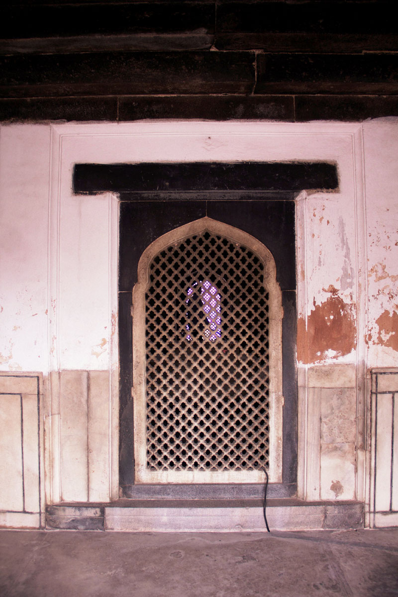 Marble jali at west wall of central chamber