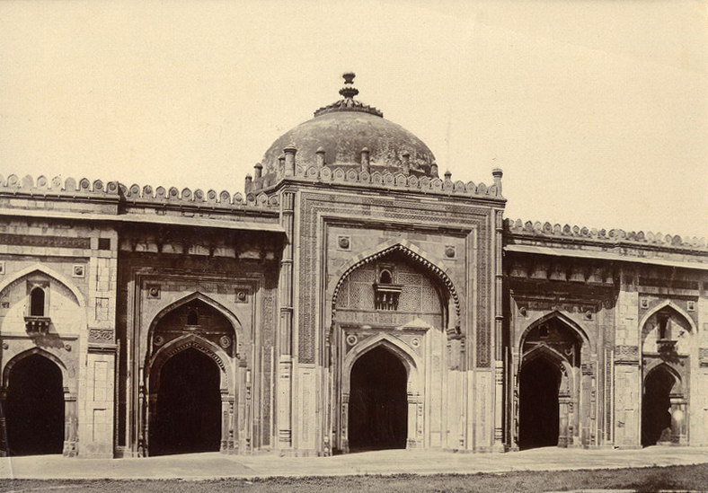 19th century image of Qila-i Kunha Mosque