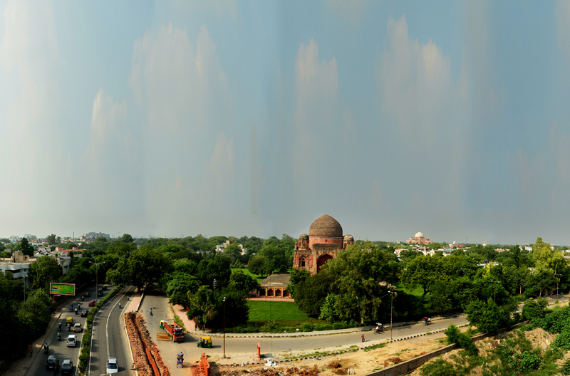 Panoramic view of Humayun’s Tomb and Nizamuddin East taken from the roof of Abd ar-Rahim Khankhanan Tomb in 1955