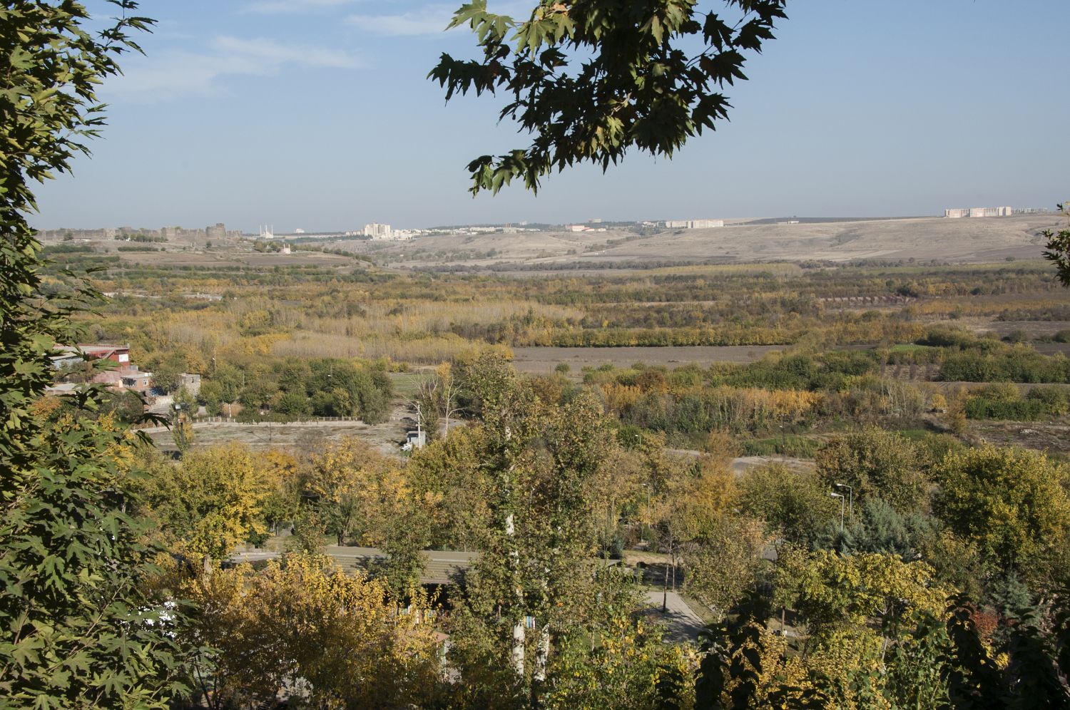 View over Tigris River basin from Gazo köşkü. The old walled city of Diyarbakir is visible in upper left corner.
