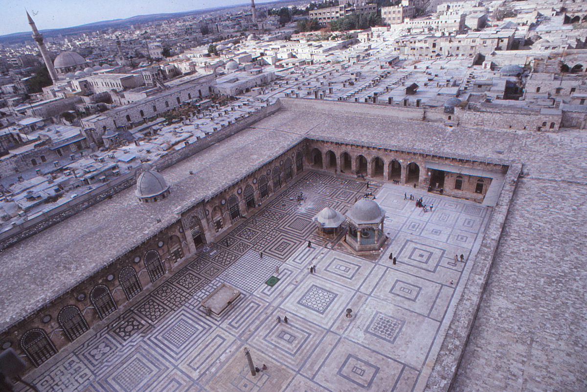 Jami' al-Umawi (Aleppo) - Aeriel view over the mosque courtyard