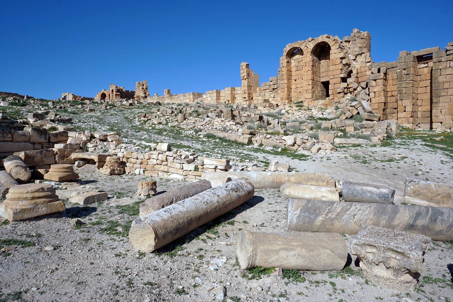 Ruins and columns inside the Byzantine fortress