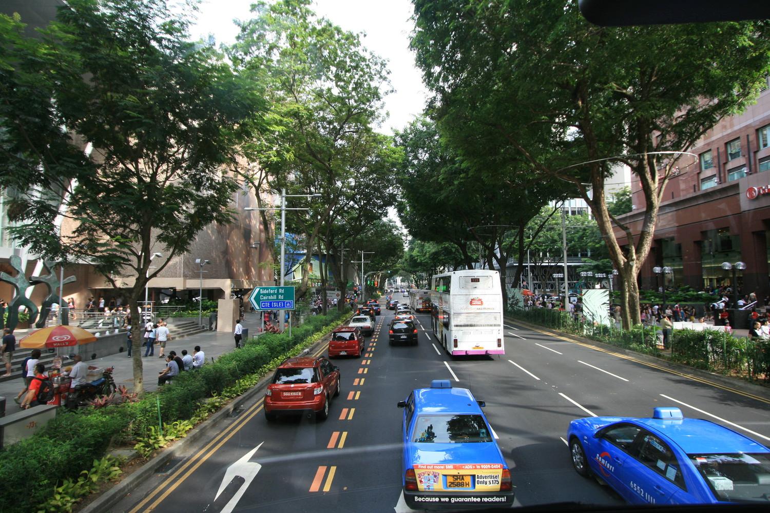 Elok House - Elok House is located off the popular shopping belt of Orchard Road (photo) in Singapore.