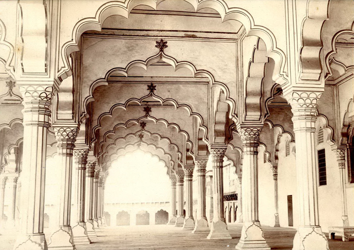 19th century image of the interior of Diwan-i Khas in the Lal Qila