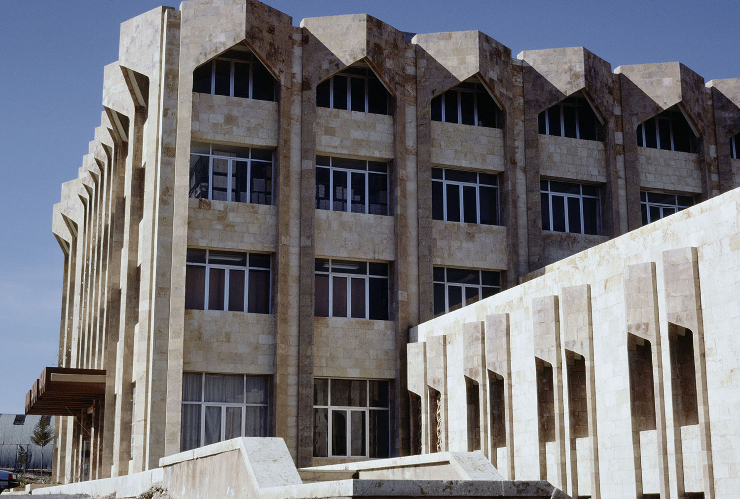 Northwest view, Institute of Arab Scientific Heritage, University of Aleppo.