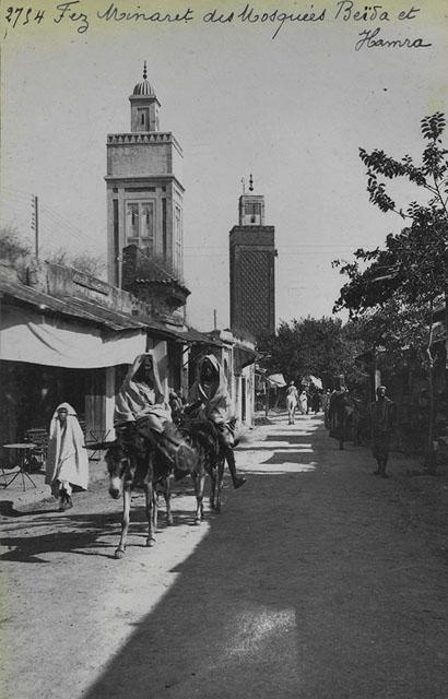 General view from street of minarets of Beida and Hamra Mosques / "Fez, Minaret des Mosqueés Beïda et Hamra"