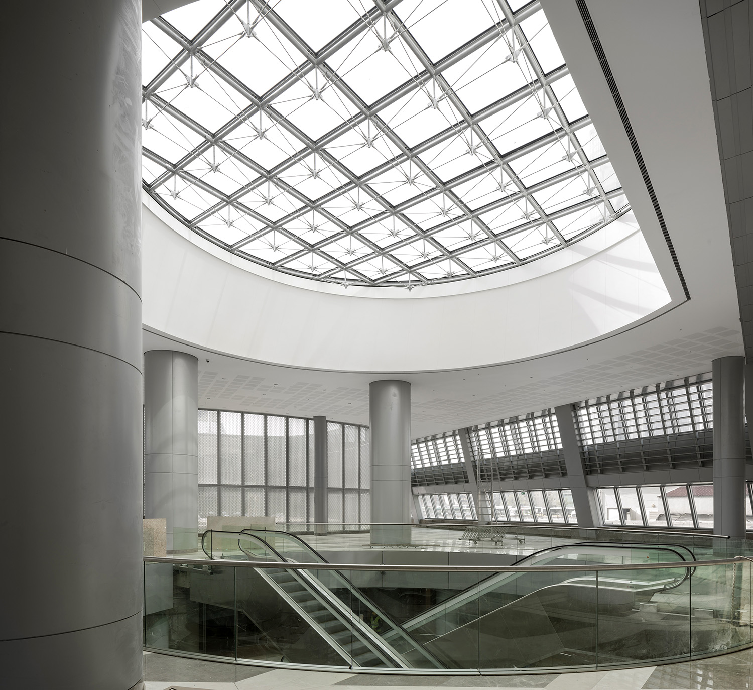 Interior view showing the skylight and the escalators 