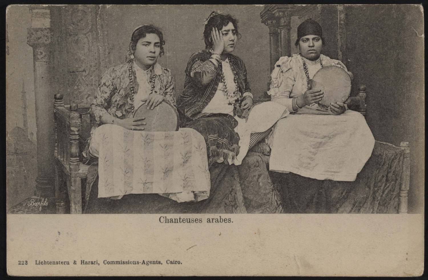 Postcard of female Arab singers ("Chanteuses arabes"), Cairo, March 23, 1905