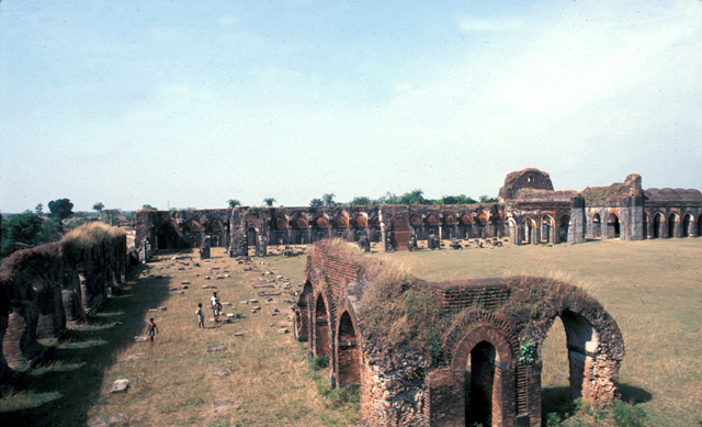 Triple-aisled south cloister viewed from southeastern corner of mosque