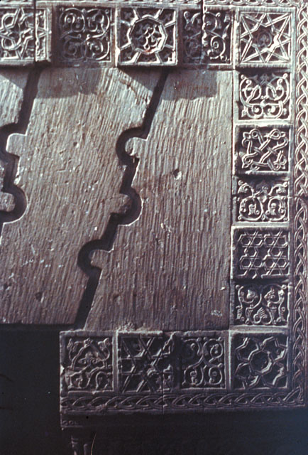 Darih al-Amir Abu Mansour Isma'il - Detail view of the gate showing the string-course of panels in arabesque and geometric patterns