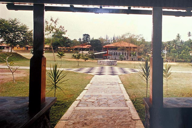 School extension, garden, Piliyandala