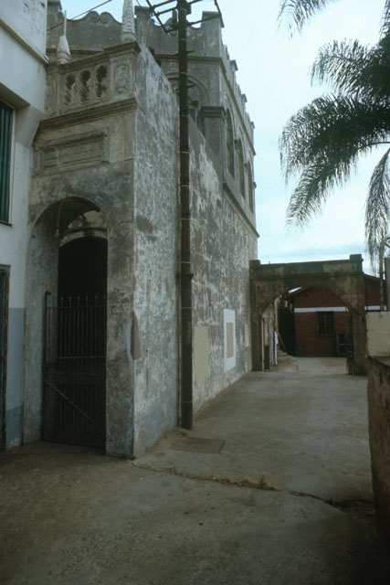 Yousif Bin Ahmed Kanoo Mosque