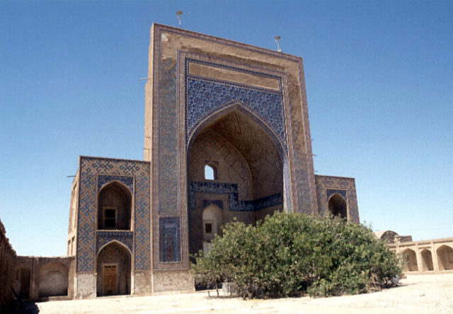 Exterior view of the entrance iwan
