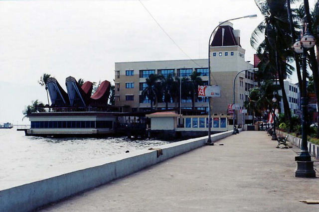 Waterfront promenade after improvements