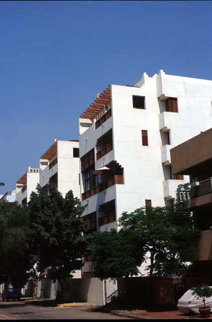 View from street to Maadi Faculty Apartments