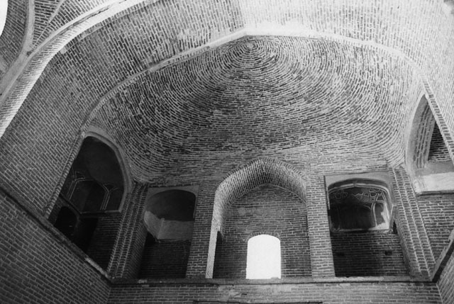 Interior detail of sanctuary; semi-vault of north iwan