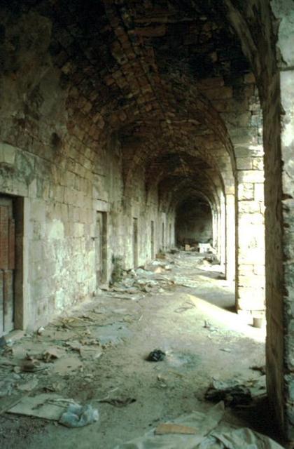 Khan al-Sabun - Arcade around courtyard