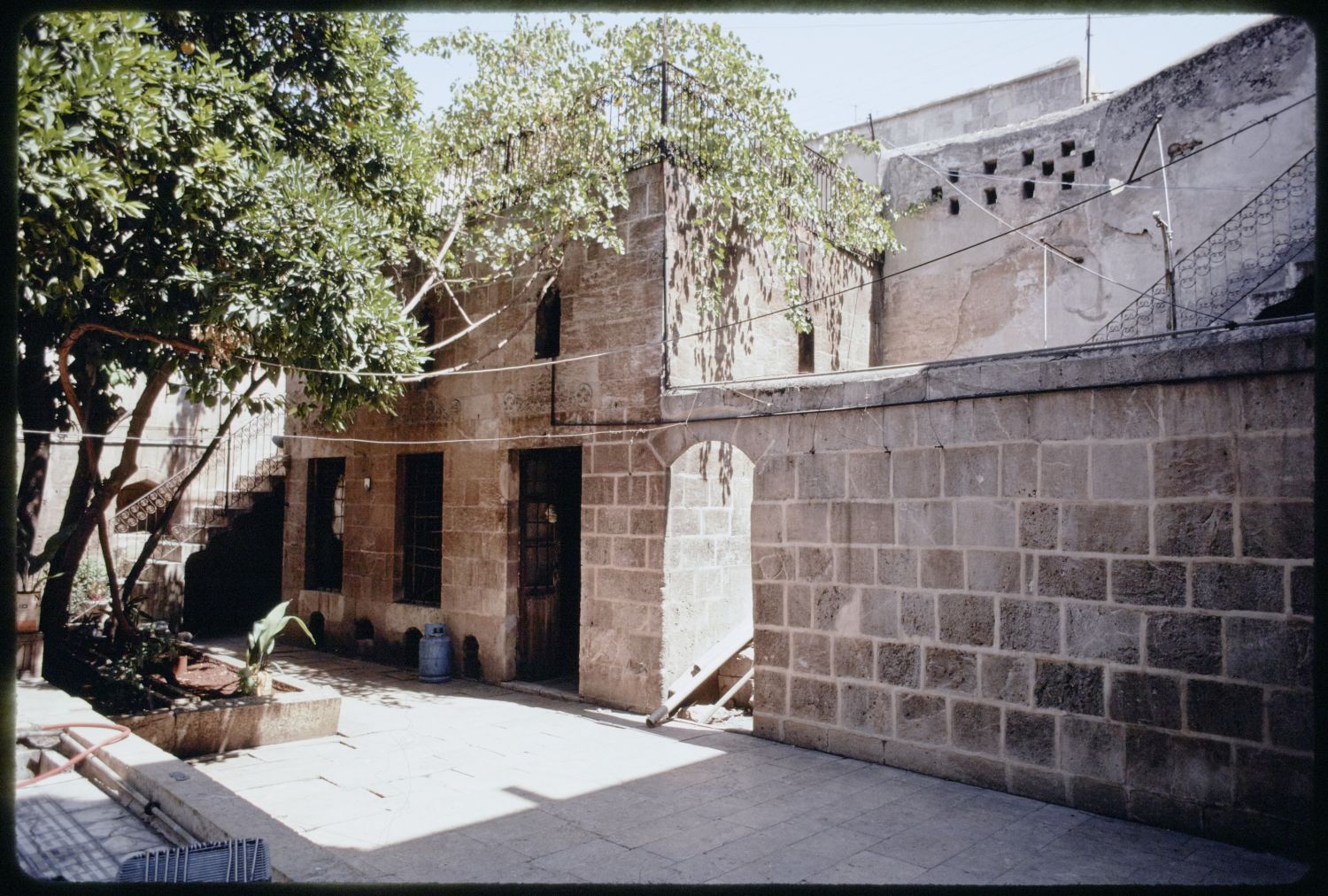 Bayt Kibba - Courtyard view