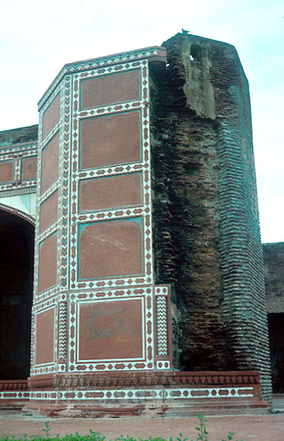 Lahore Fort Complex: Nur Jahan's Tomb - Exterior detail of corner tower, partially renovated