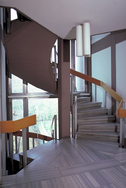 <p>Interior, stairwell</p>