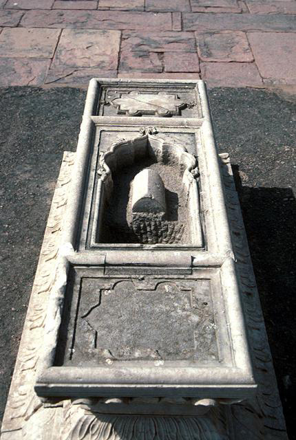 Humayun's Tomb: Tombs of Five Engineers