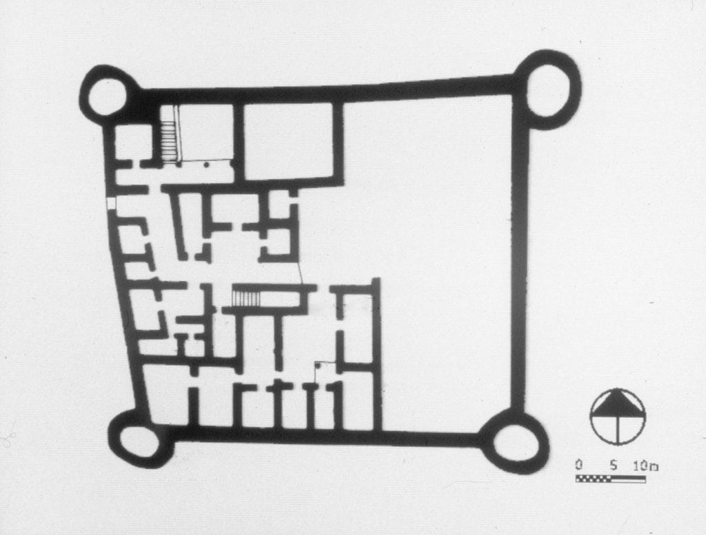 Qasr al-Masmak - Floor plan of castle (after George Michell)
