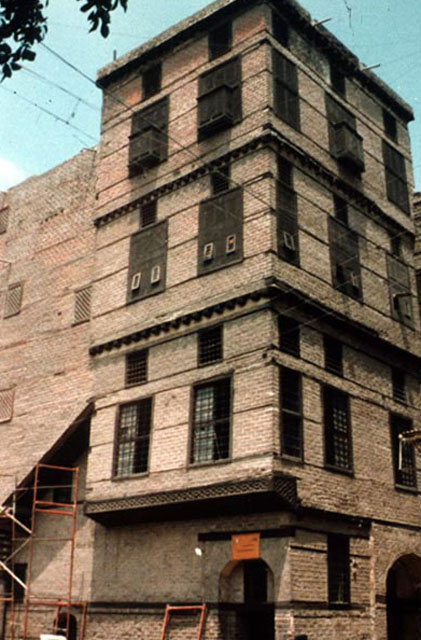 Main façade, close-up, during restoration