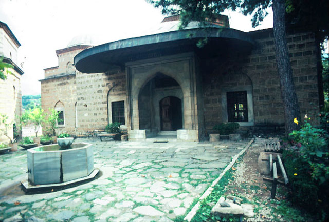 Exterior view of the mausoleum of Murat II with the mausoleum of Mustafa-i Atik to its left, view from north