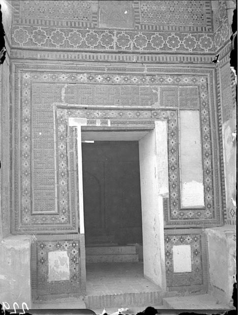 Exterior view of the portal from within the Shah-i Zindeh corridor