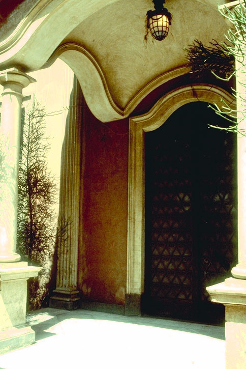 Entry, detail