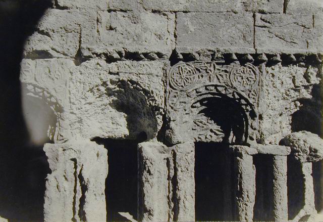 Audience Hall (or Monumental Gateway), interior detail; carved blind niches in east iwan