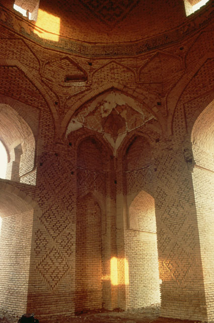 Interior view of dome chamber, corner squinch