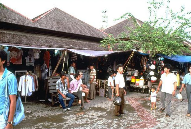 Street view with hawkers' stalls