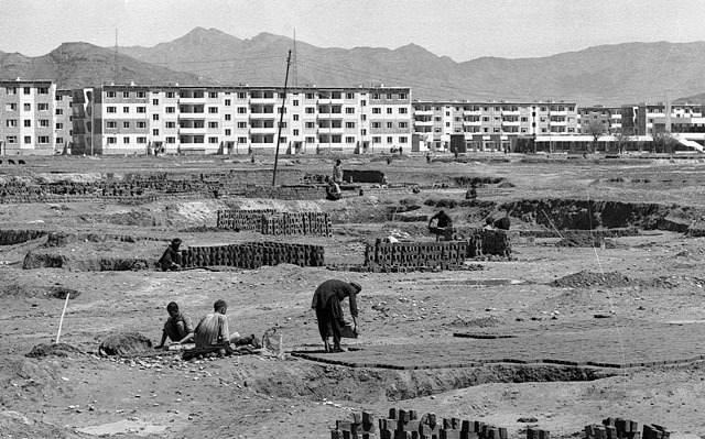 General view of the housing project, under construction