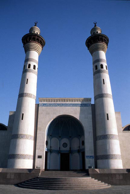 Jami' al-Zahra'a - Main entrance
